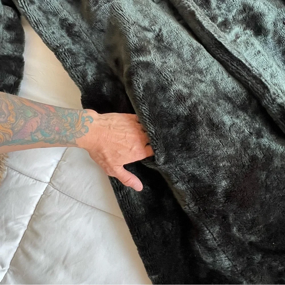 Vintage Faux Fur Coat - Picture 8 of 13